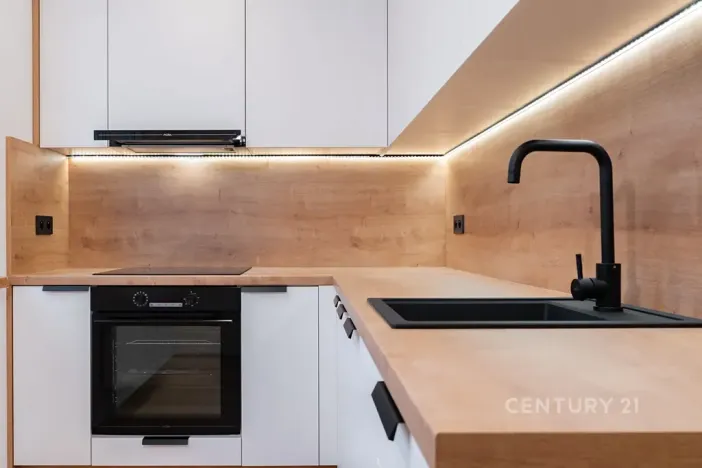 Pronájem bytu 2+1, Kadaň, Na Podlesí, 55 m2