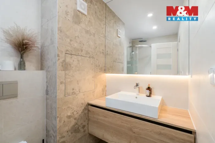 Prodej bytu 2+kk, Teplice, Jana Koziny, 56 m2