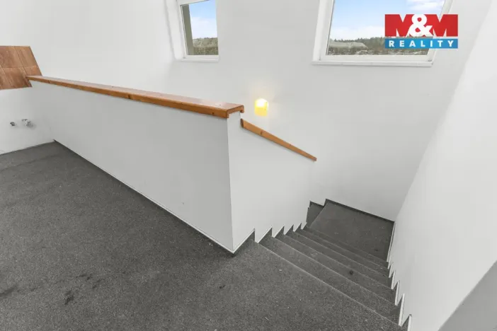 Pronájem výrobních prostor, Libušín, Důl Max, 768 m2