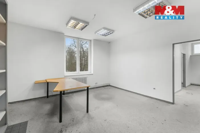 Pronájem výrobních prostor, Libušín, Důl Max, 768 m2