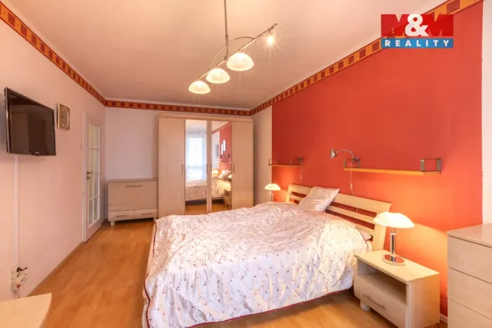 Prodej bytu 2+1, Teplice - Trnovany, V závětří, 83 m2