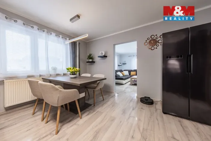 Prodej rodinného domu, Radonice, Růžičkova, 182 m2