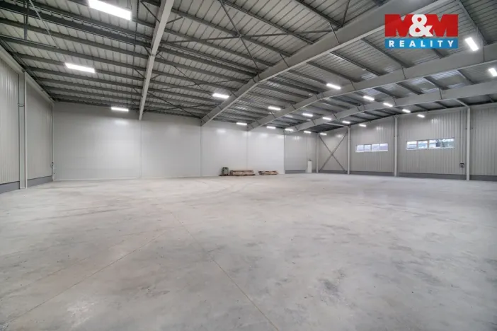 Pronájem skladu, Cerekvice nad Loučnou - Pekla, 2380 m2