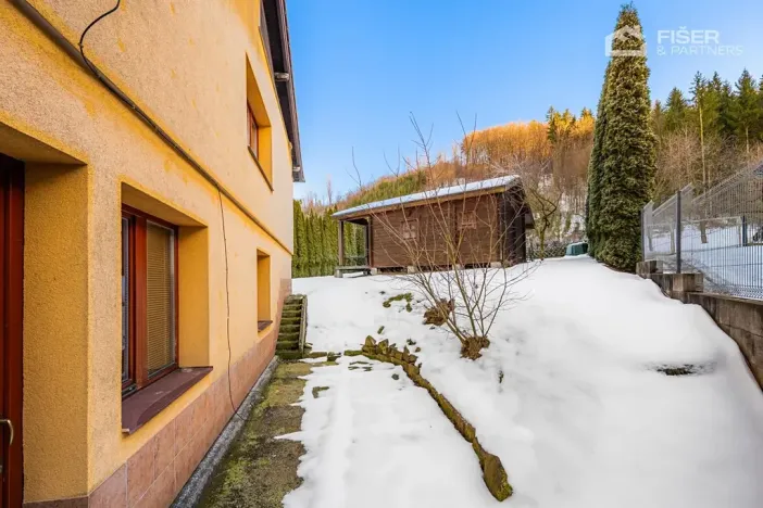 Prodej vícegeneračního domu, Halenkov, 232 m2