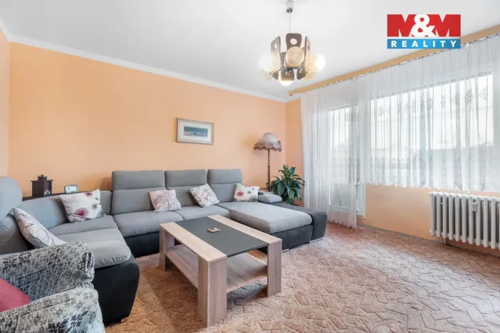 Prodej bytu 4+1, Teplice - Trnovany, Masarykova třída, 87 m2