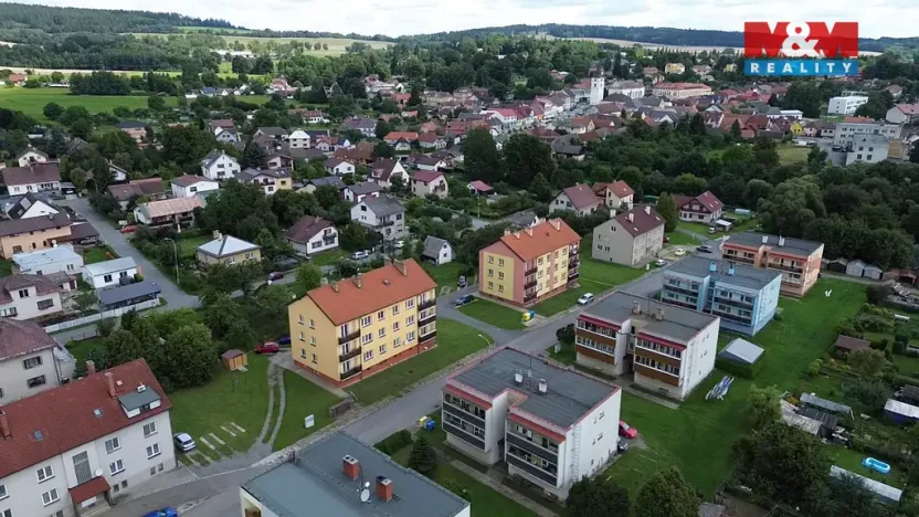 Prodej bytu 3+1, Černovice, Družstevní, 56 m2