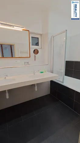 Pronájem bytu 3+1, České Budějovice, Jeronýmova, 108 m2