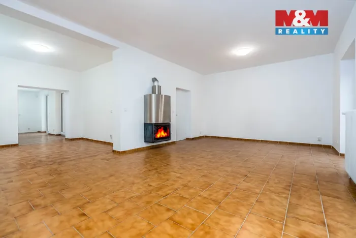 Prodej rodinného domu, Praha - Horní Počernice, Jasenná, 292 m2