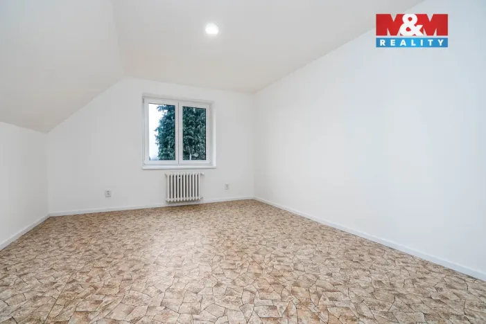 Prodej rodinného domu, Praha - Horní Počernice, Jasenná, 292 m2