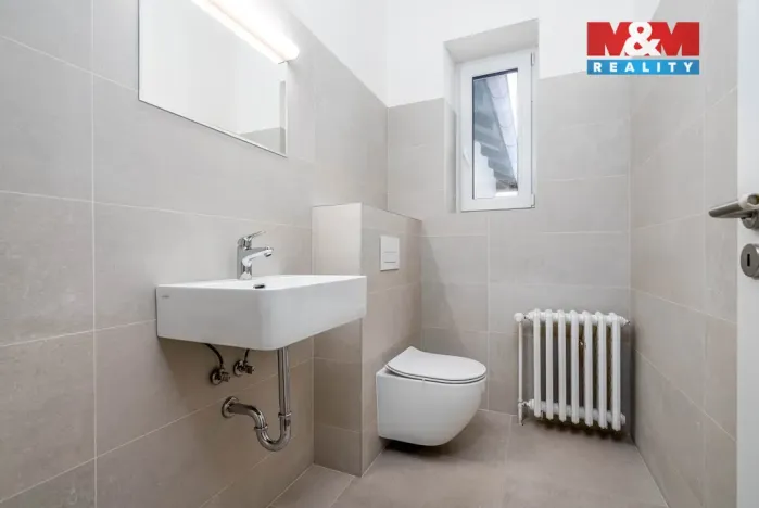 Prodej rodinného domu, Praha - Horní Počernice, Jasenná, 292 m2