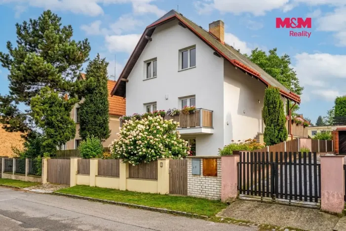 Prodej rodinného domu, Praha - Horní Počernice, Jasenná, 292 m2