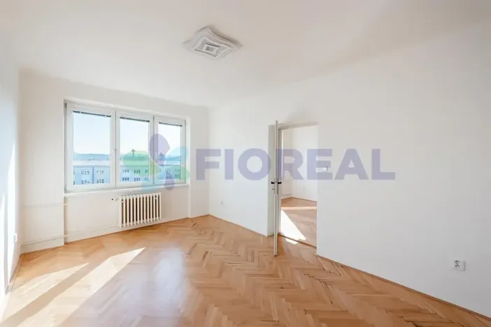 Pronájem bytu 3+1, Praha - Vršovice, Kubánské náměstí, 71 m2