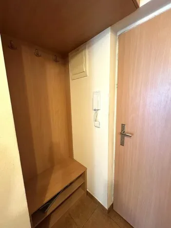 Pronájem bytu 1+kk, Brno - Žebětín, Keřová, 32 m2