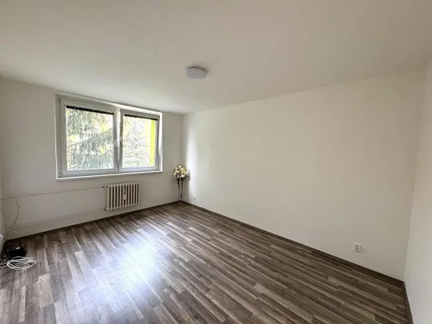 Pronájem bytu 2+1, Hrušovany u Brna, Sídliště, 64 m2