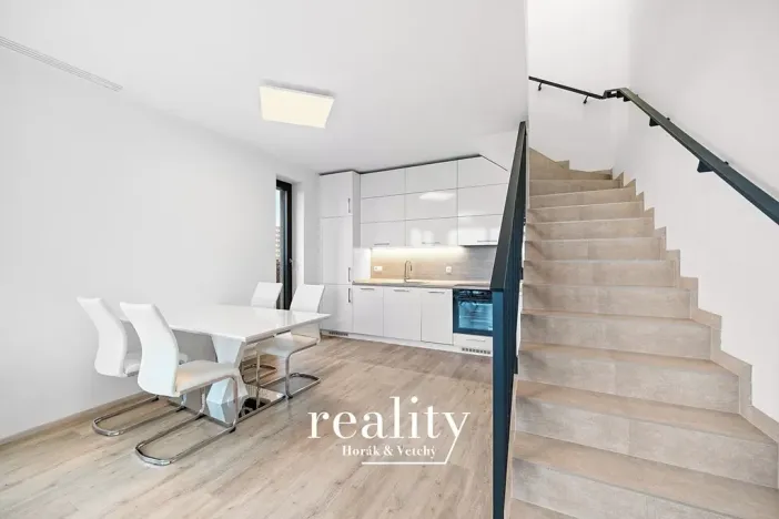 Pronájem bytu 3+kk, Jihlava, Vrchlického, 103 m2