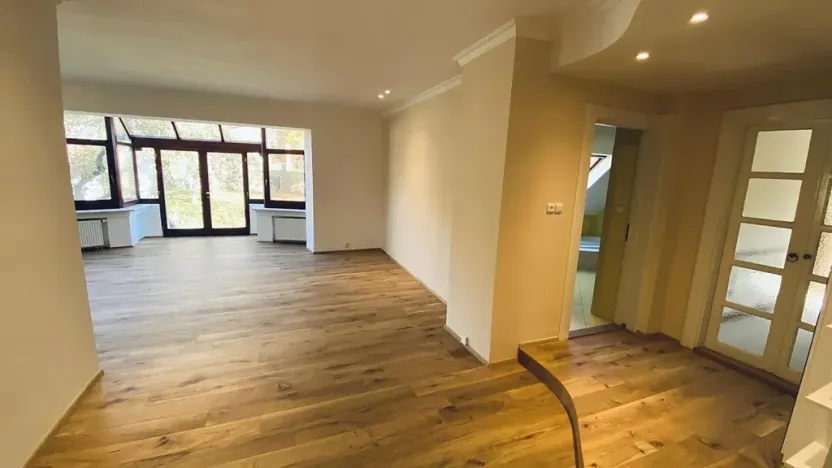 Pronájem bytu 3+1, Brno, Libušino údolí, 160 m2