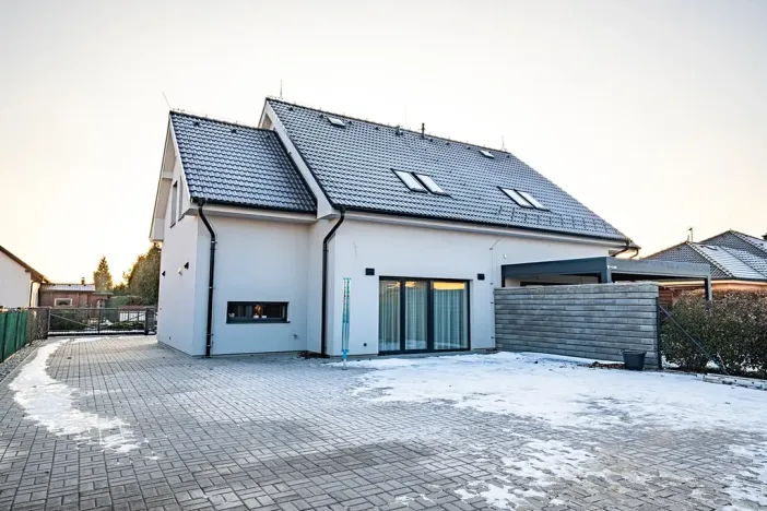 Prodej rodinného domu, Nové Strašecí, Myslivečkova, 121 m2