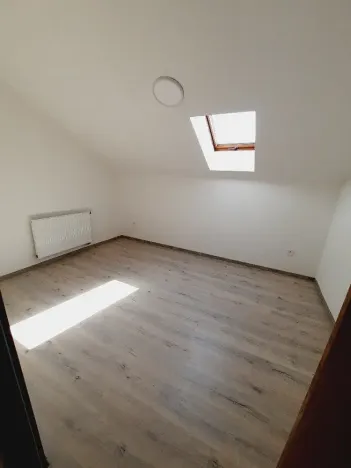 Pronájem bytu 2+kk, Lovosice, 8.května, 70 m2