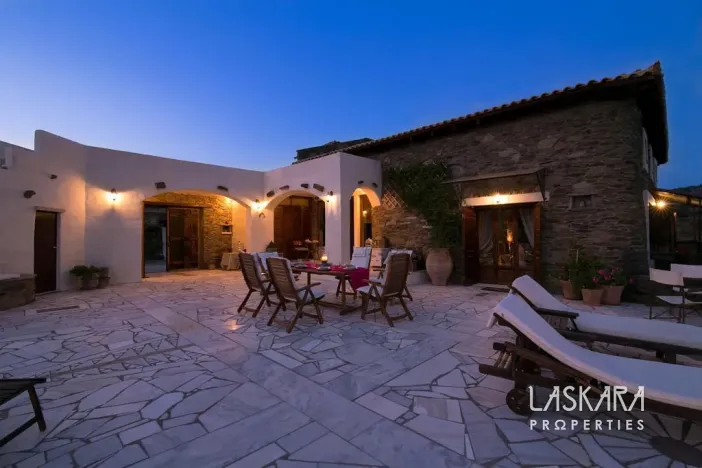 Prodej činžovního domu, Salamina, Salamina, Řecko, 500 m2