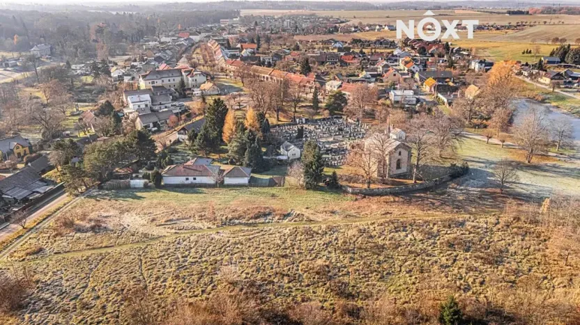 Prodej podílu pozemku pro bydlení, Choltice, 2042 m2