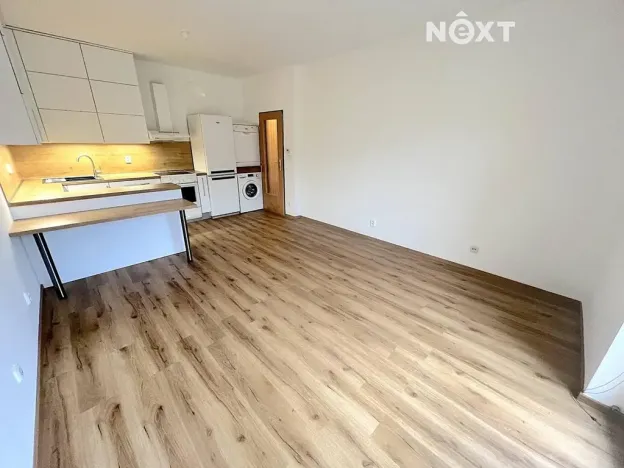 Pronájem bytu 2+kk, Brno, Vrbovecká, 43 m2