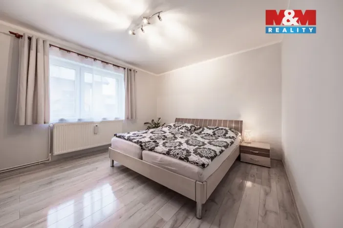 Prodej rodinného domu, Radonice, Růžičkova, 182 m2