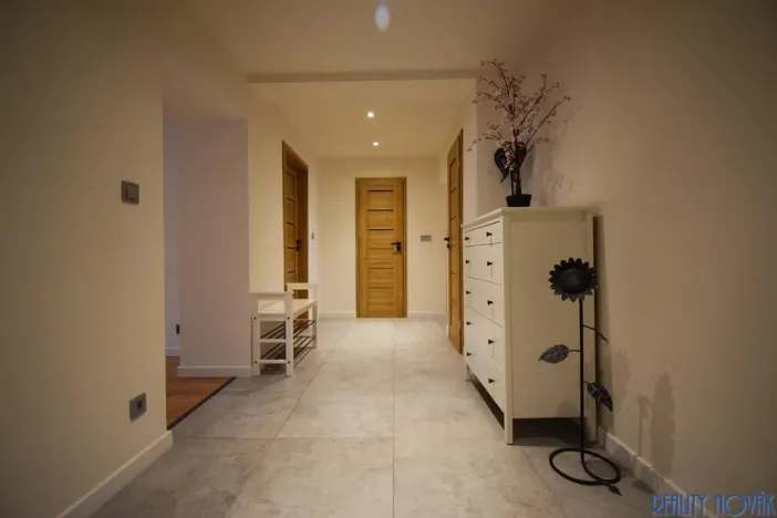 Pronájem bytu 2+1, Praha - Vinohrady, Lužická, 70 m2