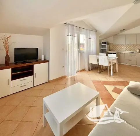 Prodej vícegeneračního domu, Medulin, Chorvatsko, Pošesi, 150 m2