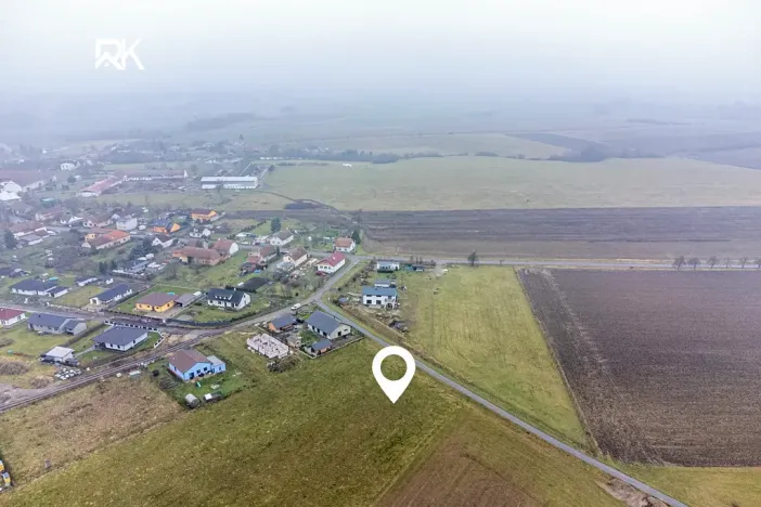 Prodej pozemku pro bydlení, Uhersko, 944 m2