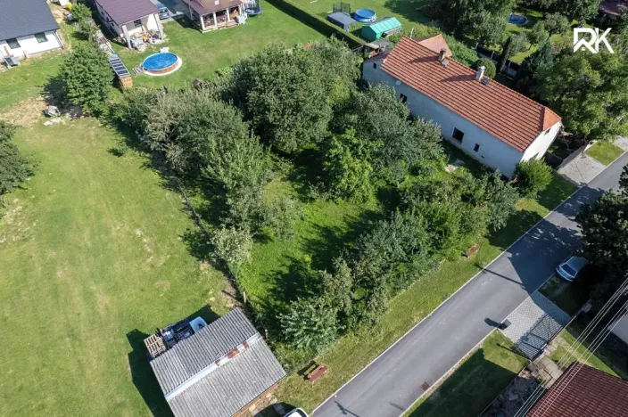 Prodej pozemku pro bydlení, Toušice, 835 m2