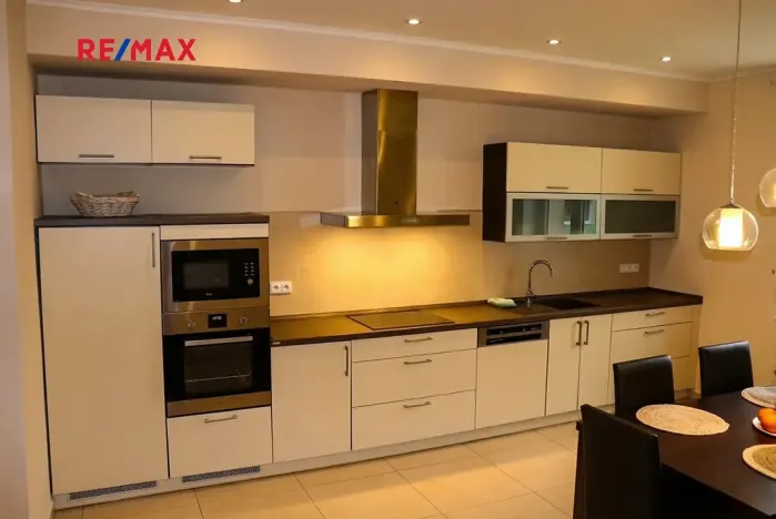 Pronájem bytu 2+1, Plzeň, Habrmannovo náměstí, 83 m2