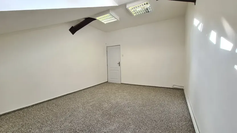 Pronájem kanceláře, Praha - Nové Město, Hybernská, 17 m2