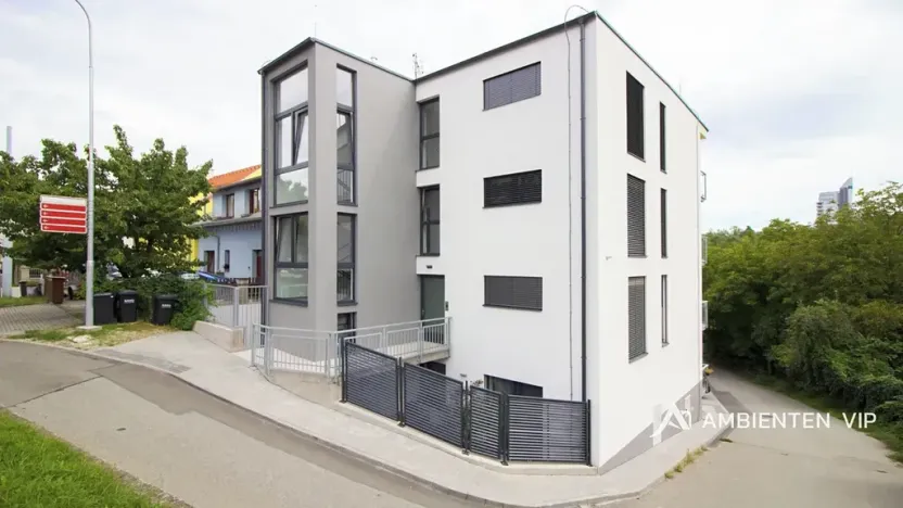 Pronájem bytu 3+kk, Brno, Rybnická, 70 m2
