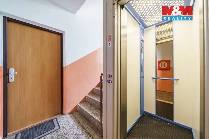 Pronájem bytu 1+1, Nejdek, sídliště 9. května, 35 m2