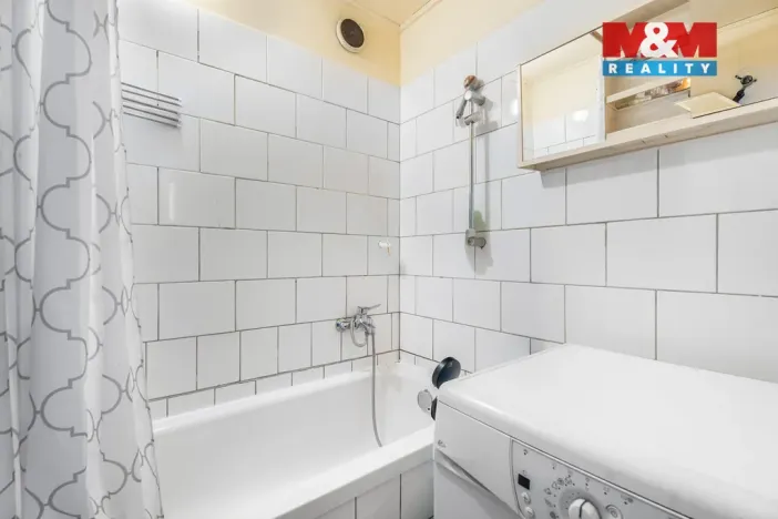 Prodej bytu 3+1, Děčín - Děčín IX-Bynov, Vítova, 74 m2