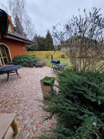 Prodej rodinného domu, Ohrobec, 590 m2