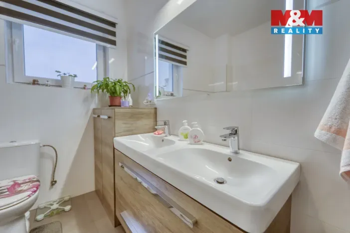 Prodej bytu 4+kk, Králův Dvůr - Křižatky, Na Vinohradech, 94 m2