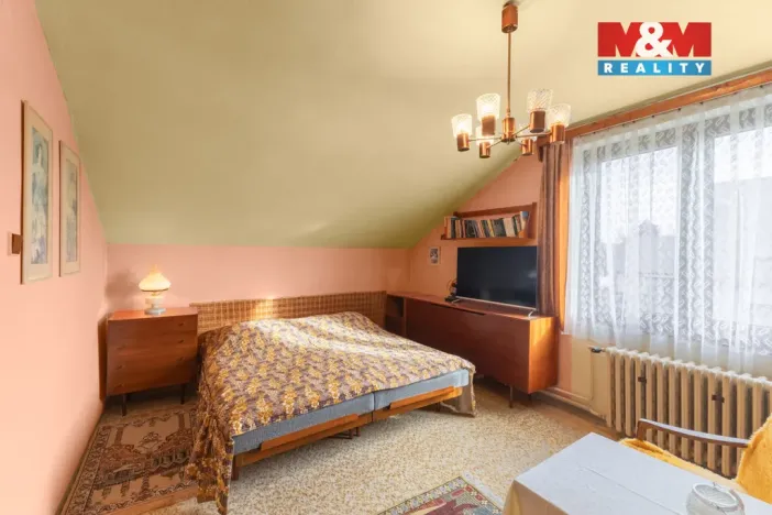 Prodej rodinného domu, Hřebeč, Opletalova, 184 m2