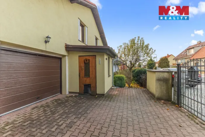 Prodej rodinného domu, Hřebeč, Opletalova, 184 m2