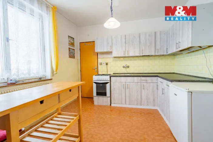 Prodej rodinného domu, Třešť, Roštýnská, 320 m2