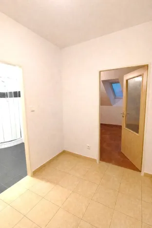 Pronájem bytu 2+kk, Praha - Řeporyje, Ořešská, 45 m2