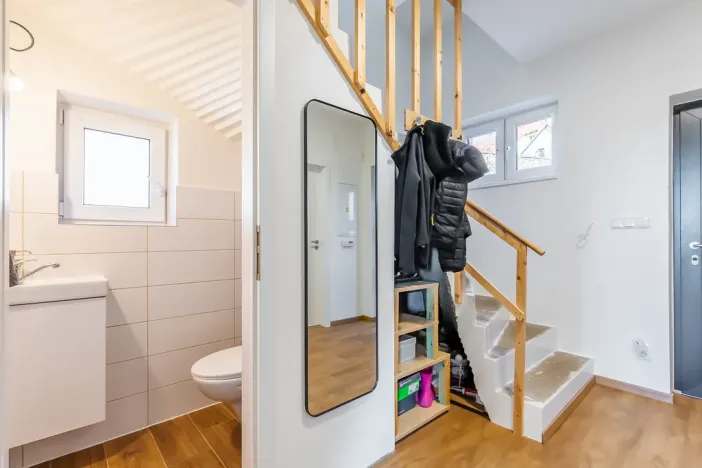 Prodej rodinného domu, Divišov, Na Malé Straně, 92 m2