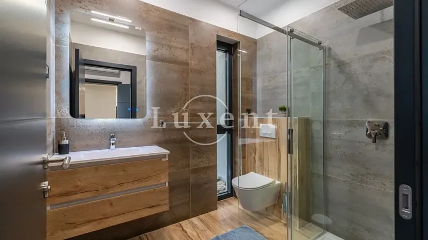 Prodej vily, Zadar, Chorvatsko, 256 m2