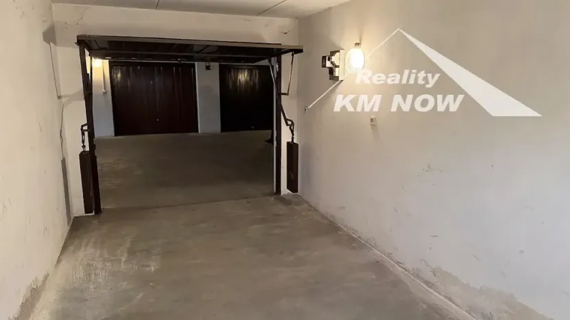 Pronájem garáže, Kroměříž, Nitranská, 18 m2