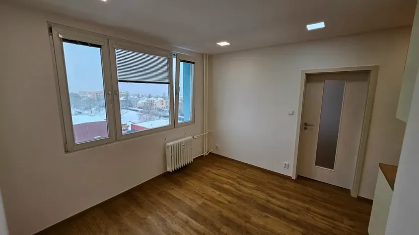 Pronájem bytu 3+1, Praha - Záběhlice, Jabloňová, 72 m2
