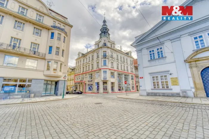 Pronájem obchodního prostoru, Plzeň - Vnitřní Město, Zbrojnická, 598 m2