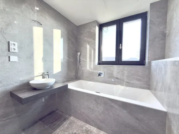 Prodej bytu 6+kk a větší, Praha - Hlubočepy, U náhonu, 152 m2