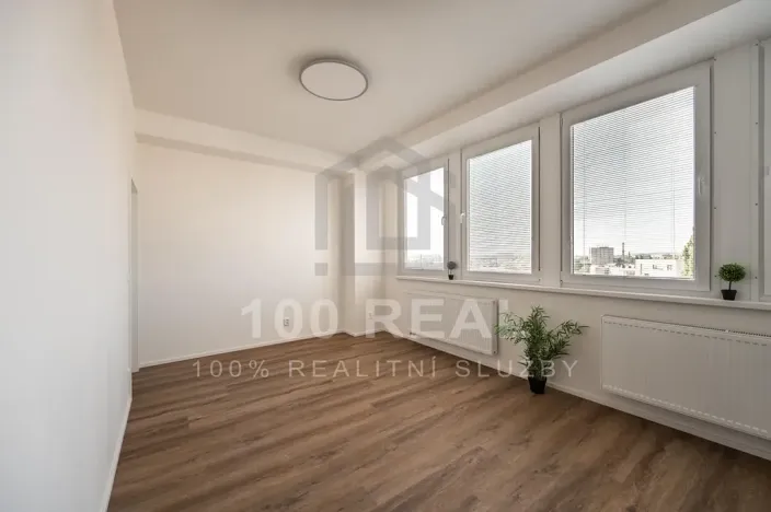 Pronájem bytu 1+kk, Hradec Králové, Průmyslová, 29 m2