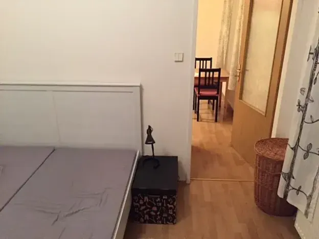 Pronájem bytu 2+kk, Praha - Nusle, Horní, 38 m2