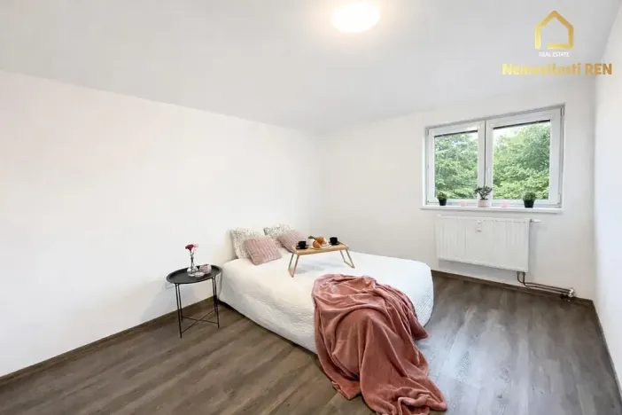 Pronájem bytu 2+kk, Ostrava, Stromovka, 36 m2